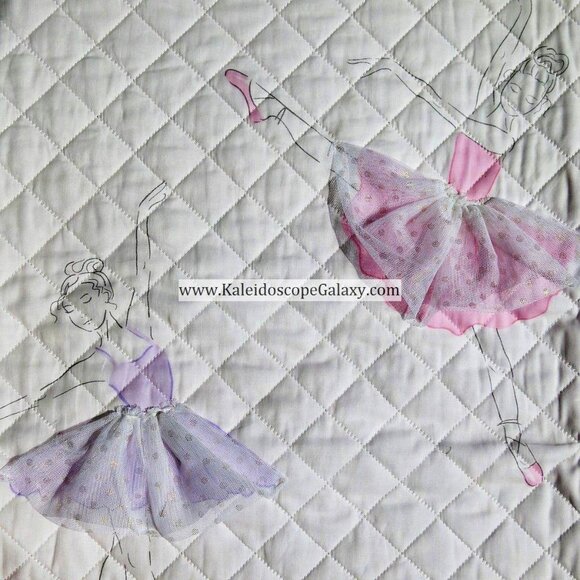 6 Piece Elegant Ballerina Twin Quilt ~ Sham ~ Sheets ~ Throw Pillow ~ Brand NEW - Picture 1 of 9
